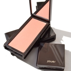 как правильно выбрать декоративную косметику по типу кожи Jouer Mineral Powder Blush