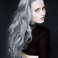 Серый цвет волос – оттенки и их переливы 